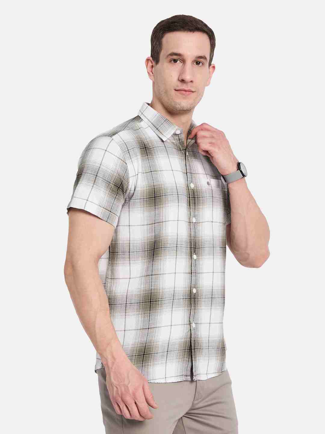 METTLE Men Opaque Checked Casual Shirt