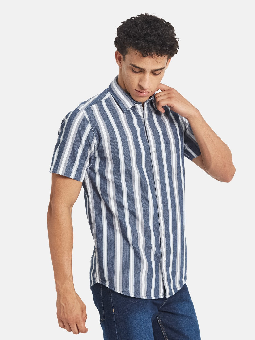METTLE Men Vertical Striped Spread Collar Cotton Casual Shirt