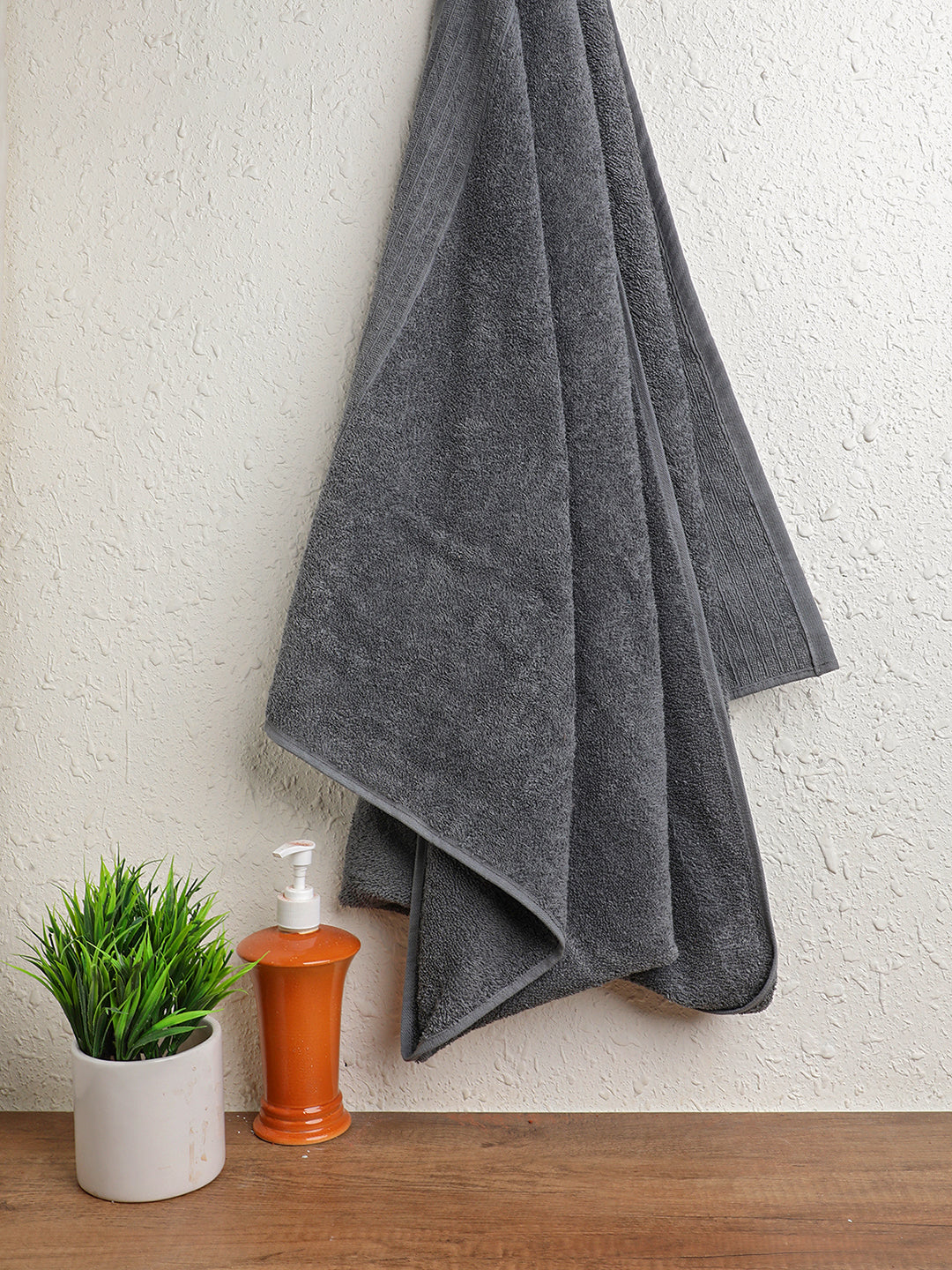 Premium Charcoal Bath Towel | Ultra-Soft Plush Terry Cloth, Highly Absorbent