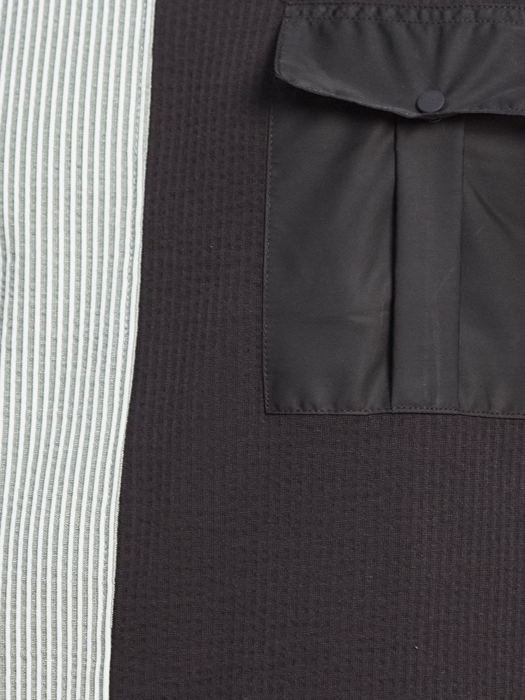 Octave Men Colourblocked T-shirt