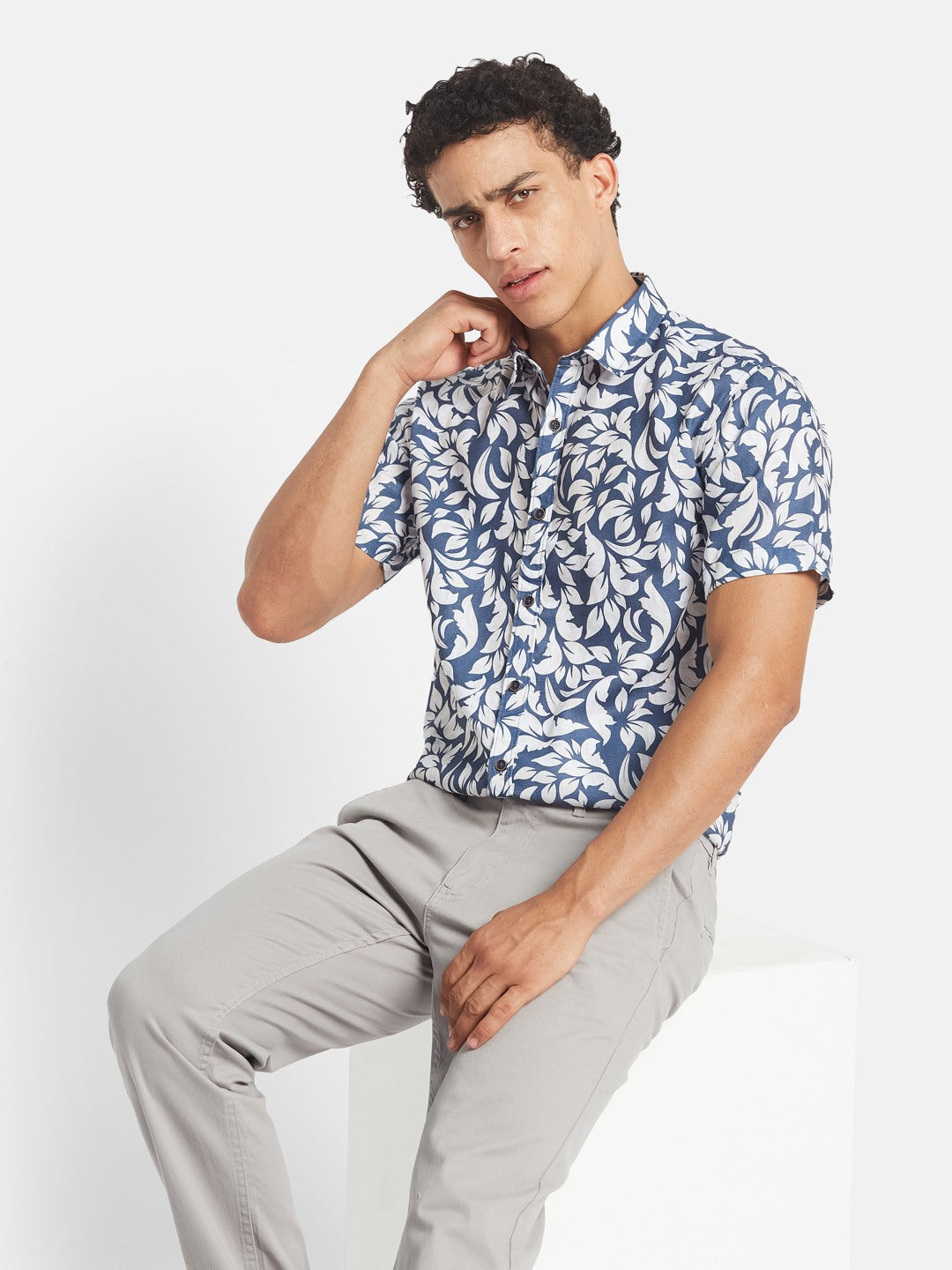 METTLE Men Floral Printed Spread Collar Cotton Casual Shirt