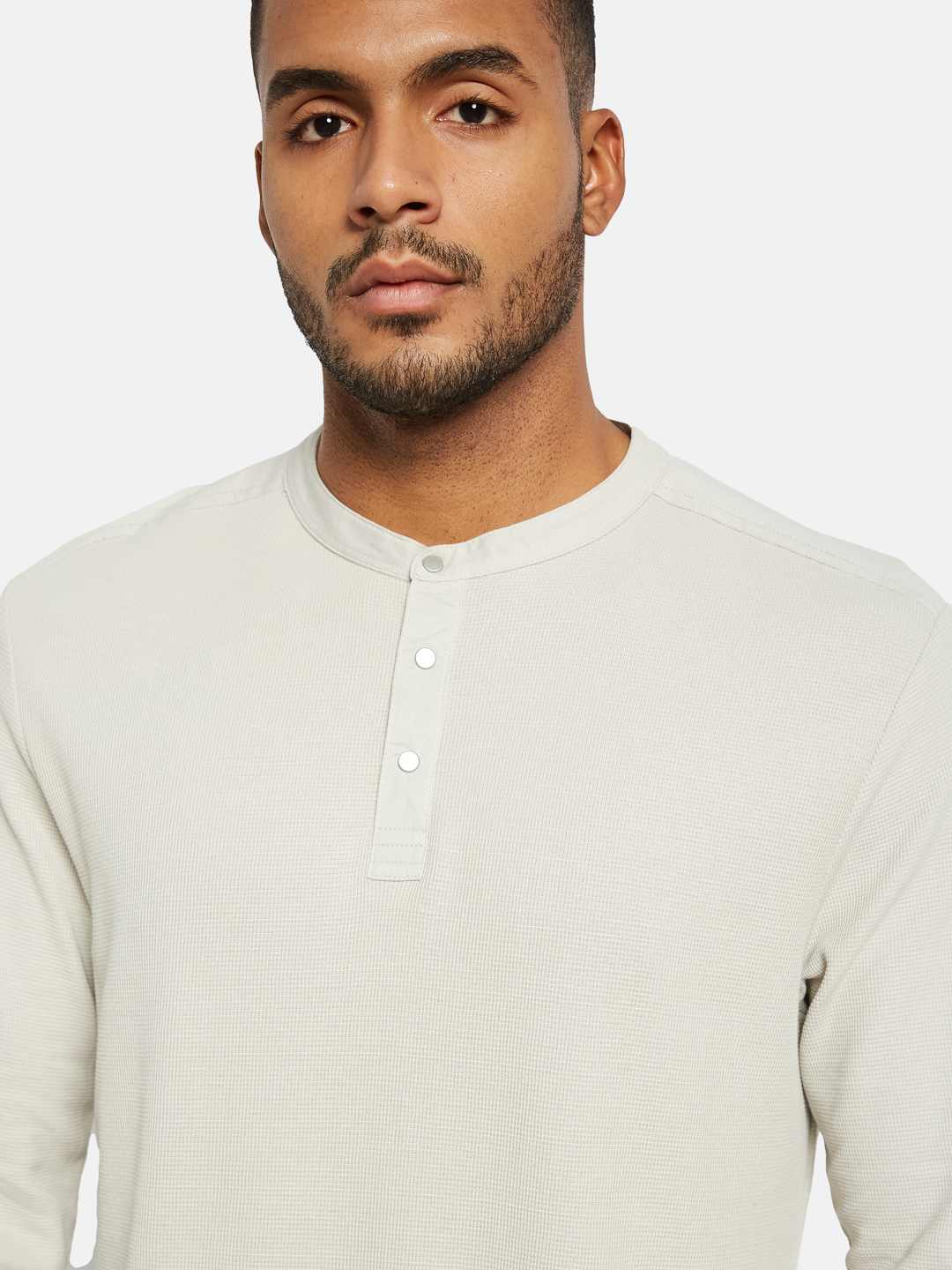 METTLE Men Mandarin Collar T-shirt