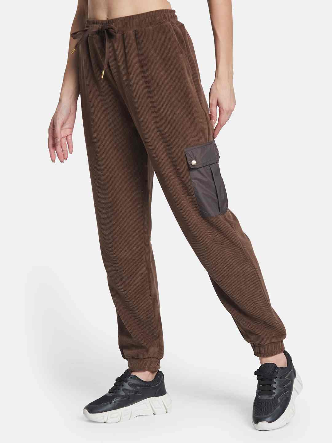 METTLE Women Regular Fit Mid Rise Fleece Joggers