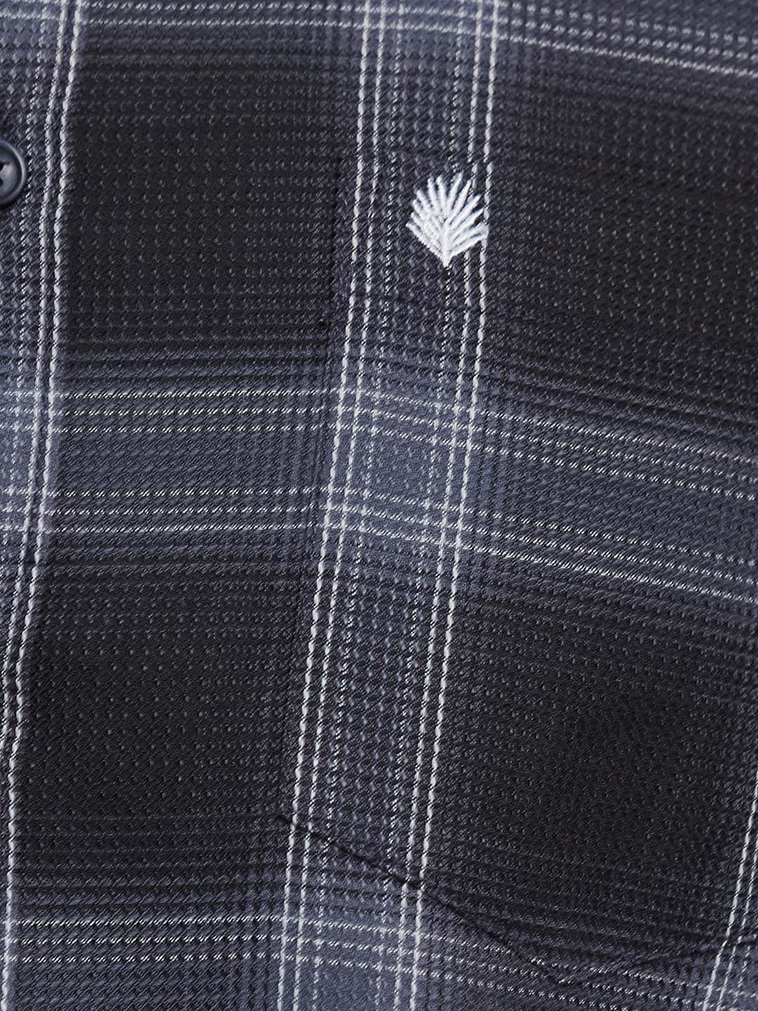 METTLE Men Spread Collar Buffalo Checked Cotton Casual Shirt