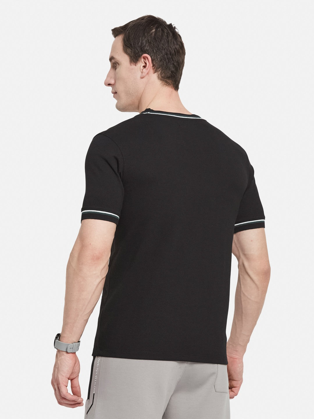 SOLID ROUND NECK POPCORN KNIT T-SHIRT
