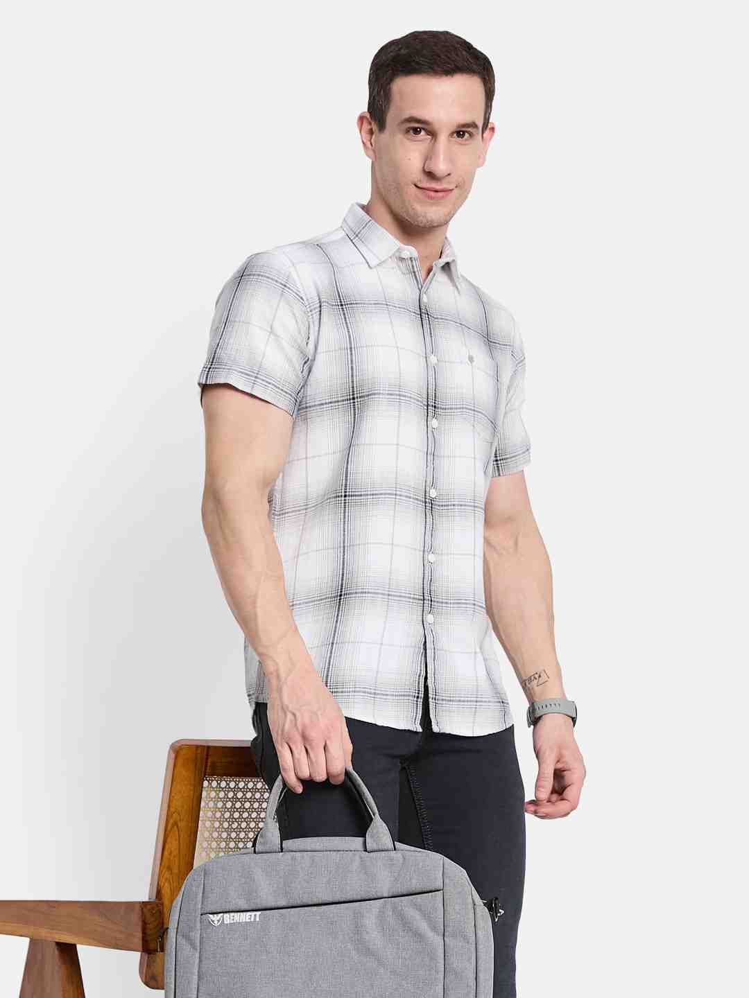 METTLE Men Opaque Checked Casual Shirt