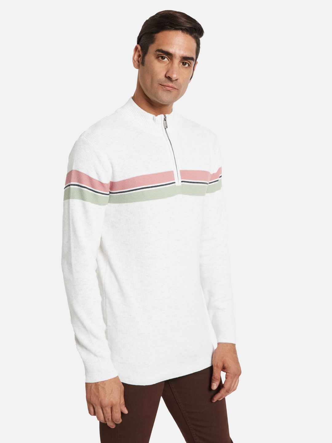 METTLE Men Colourblocked Mock Collar Sweaters