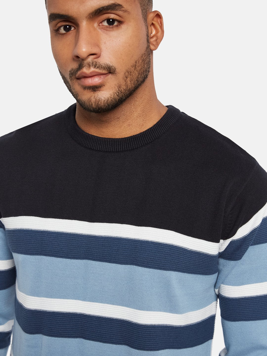 METTLE Men Colourblocked Pullover