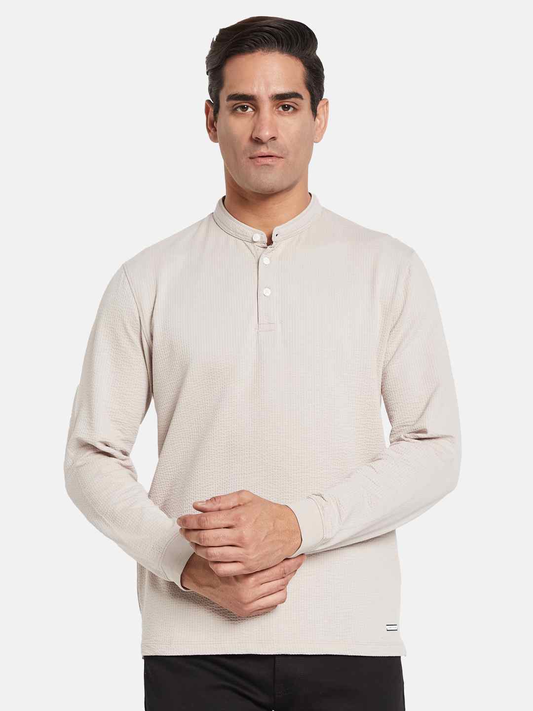 METTLE Men Mandarin Collar T-shirt