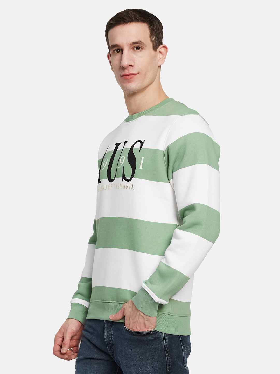 Octave Men Colourblocked Sweatshirt