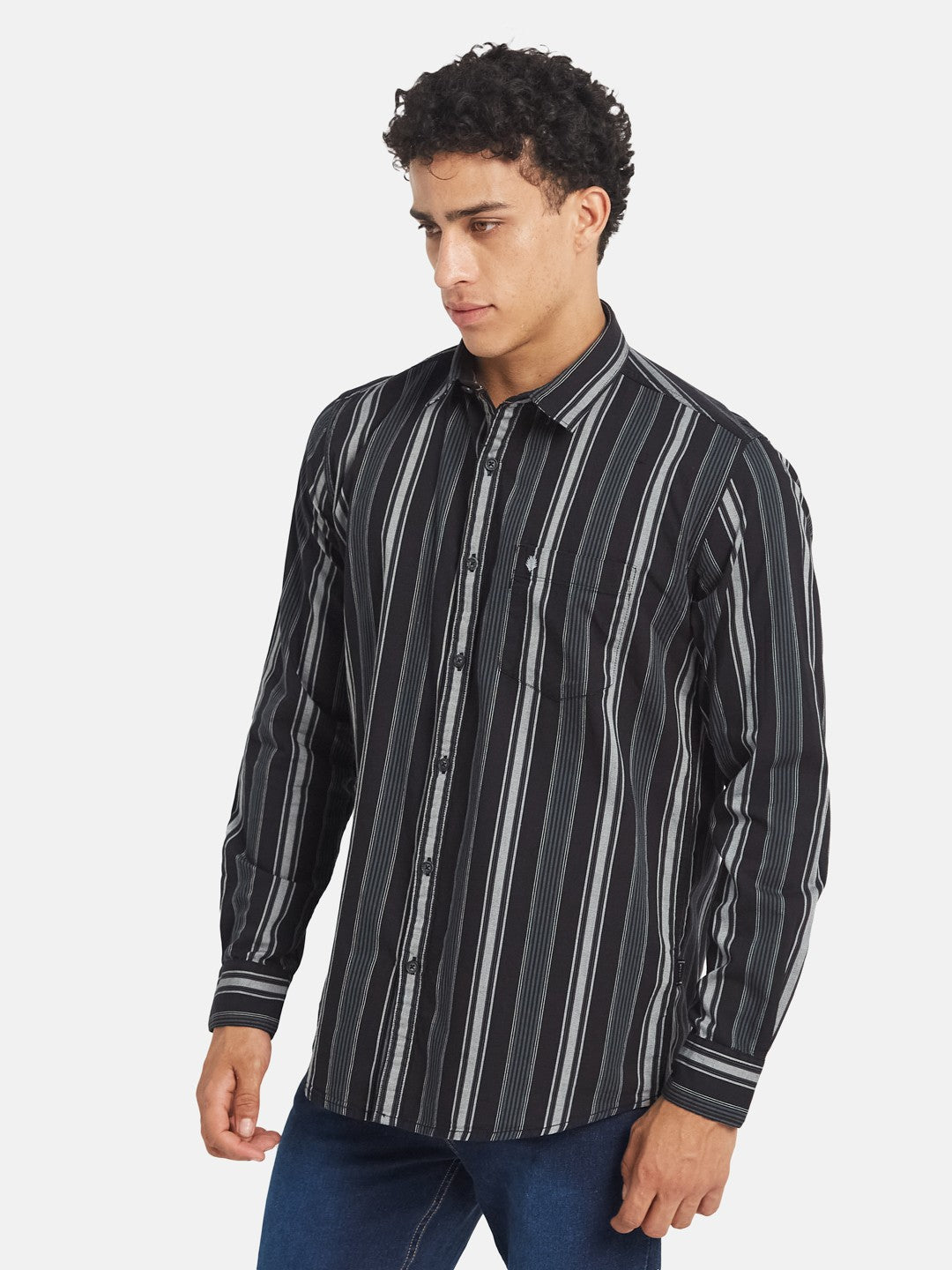 METTLE Men Vertical Striped Spread Collar Cotton Casual Shirt