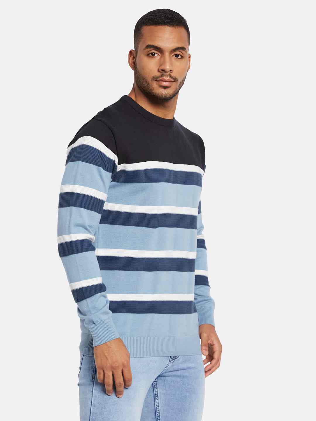 METTLE Men Colourblocked Pullover