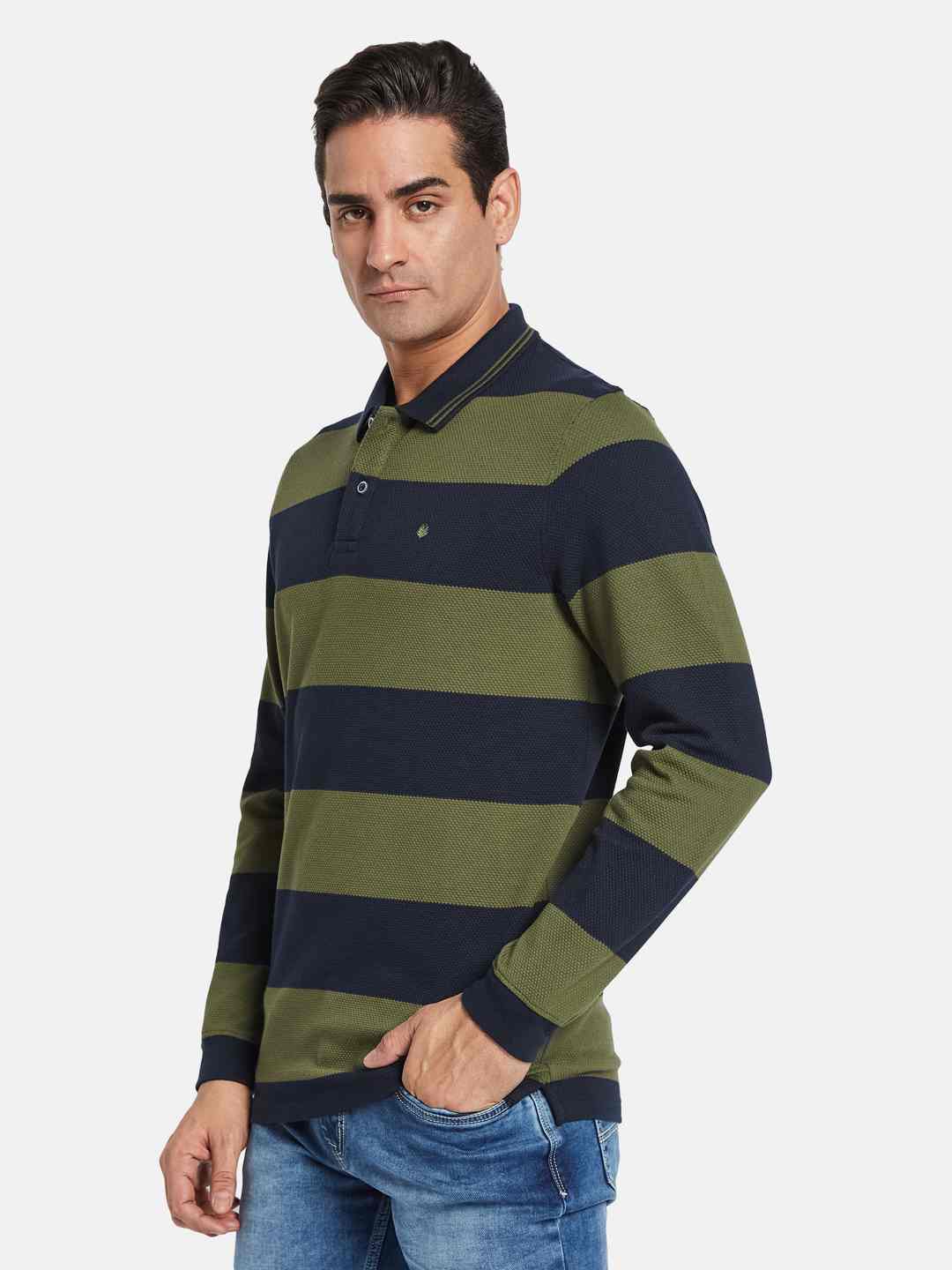 METTLE Men Colourblocked Polo Collar T-shirt