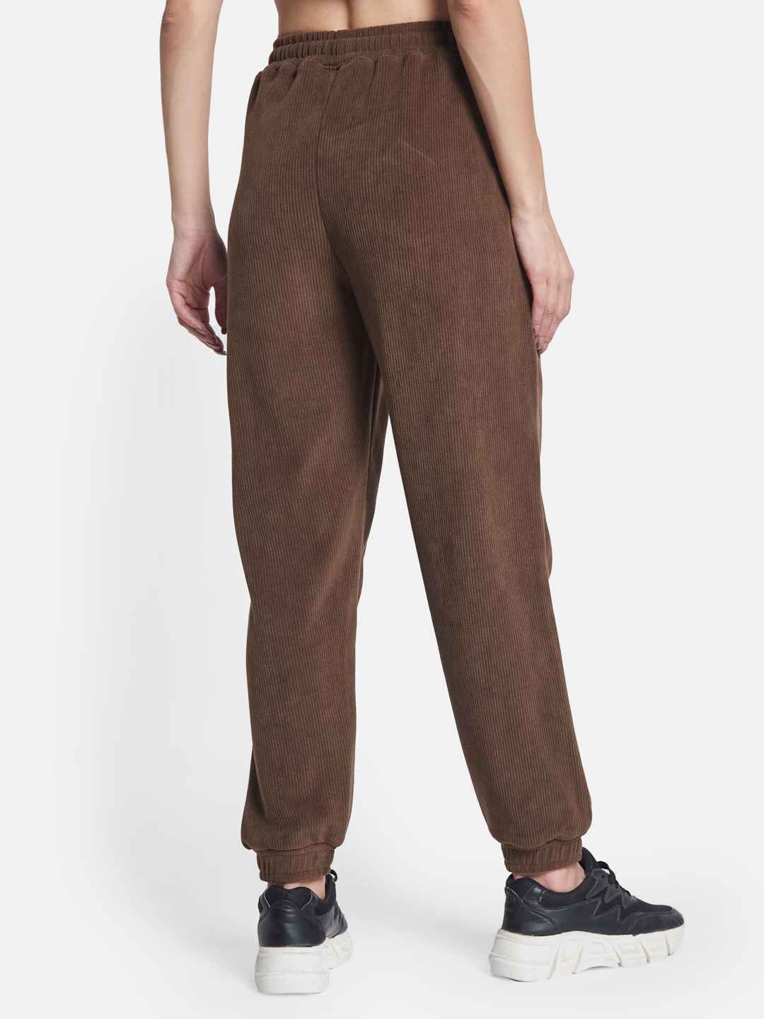 METTLE Women Regular Fit Mid Rise Fleece Joggers