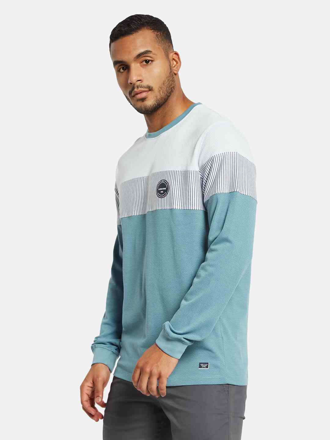 METTLE Men Colourblocked Applique T-shirt