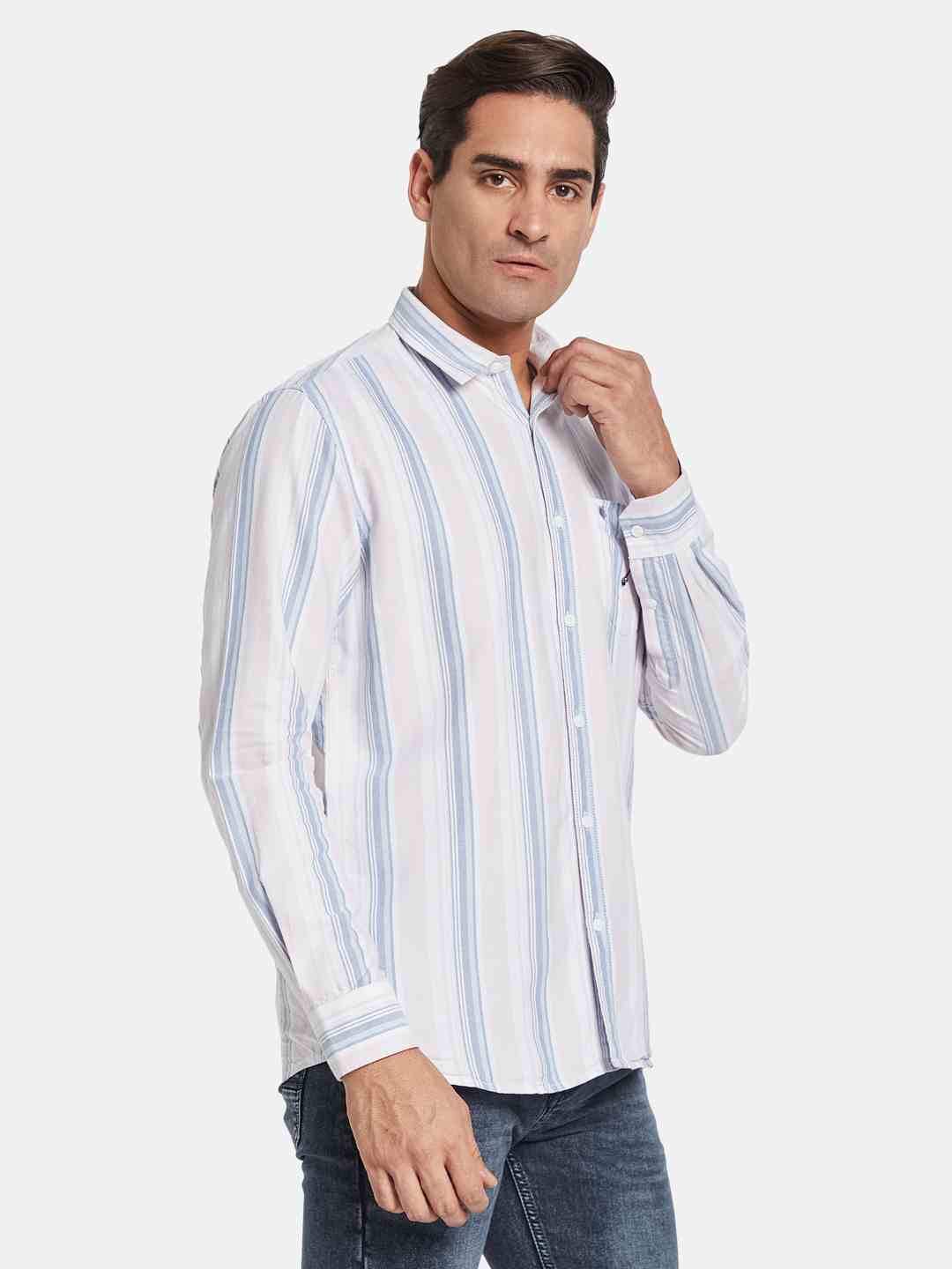 METTLE Men Multi Stripes Opaque Striped Casual Shirt