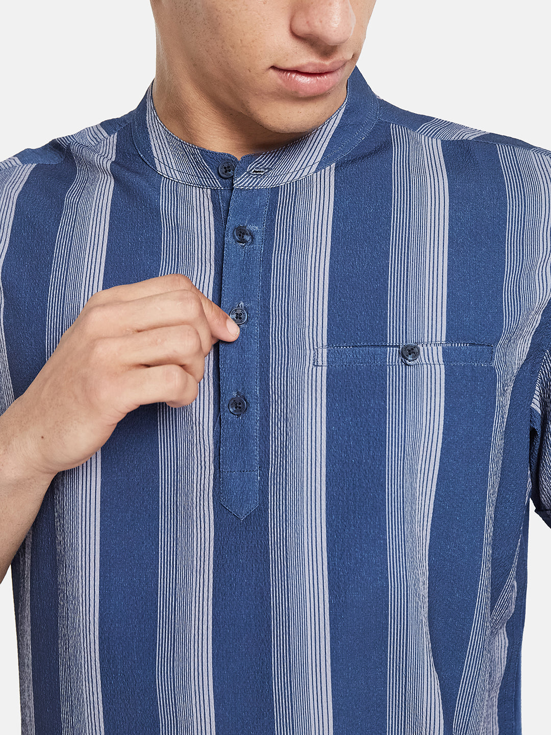 METTLE Men Striped Mandarin Collar Cotton T-shirt