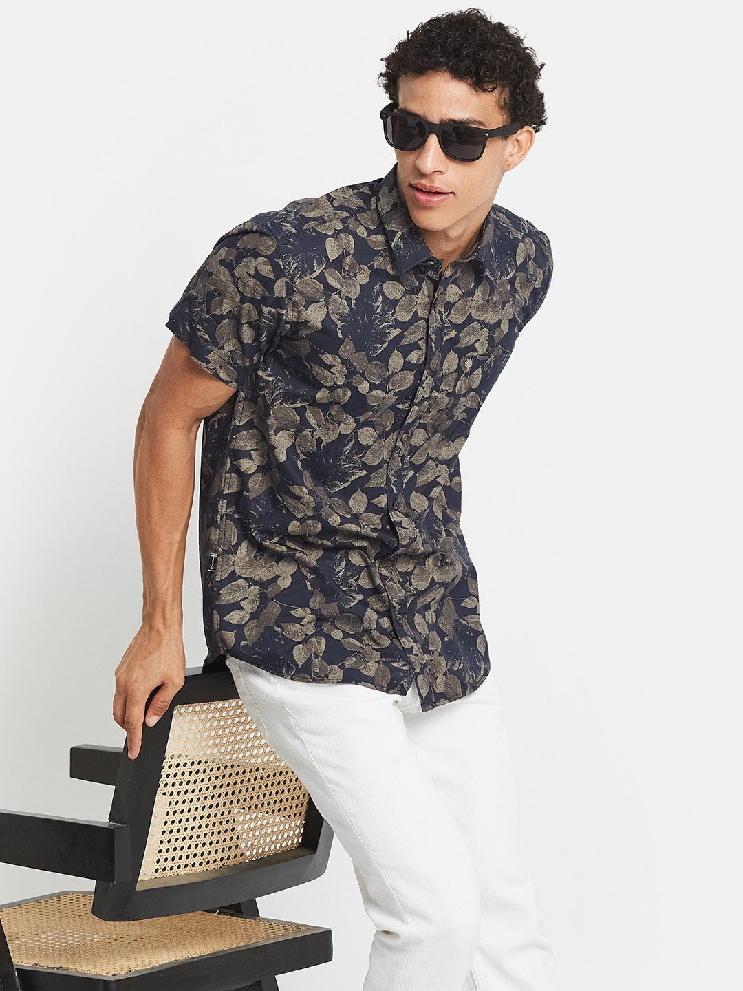 METTLE Men Floral Printed Spread Collar Cotton Casual Shirt
