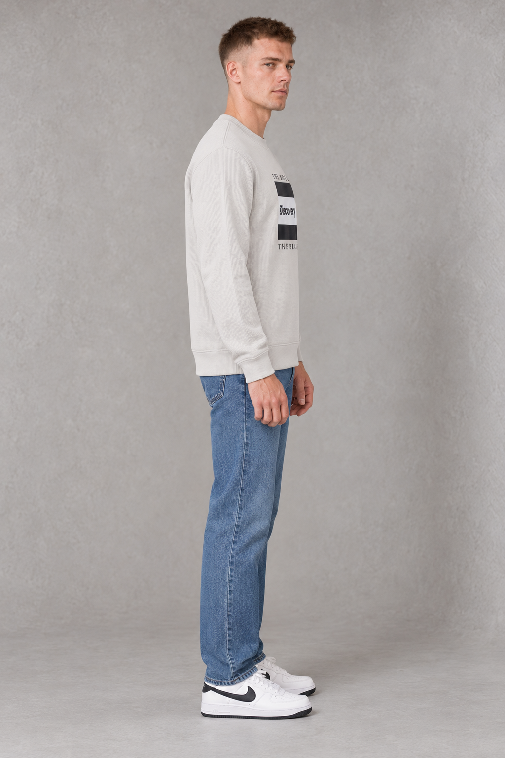 Men's Bonded Waffle Knitted Cotton Fleece Crew Neck Sweatshirt with Discovery Graphic Print – Onyx