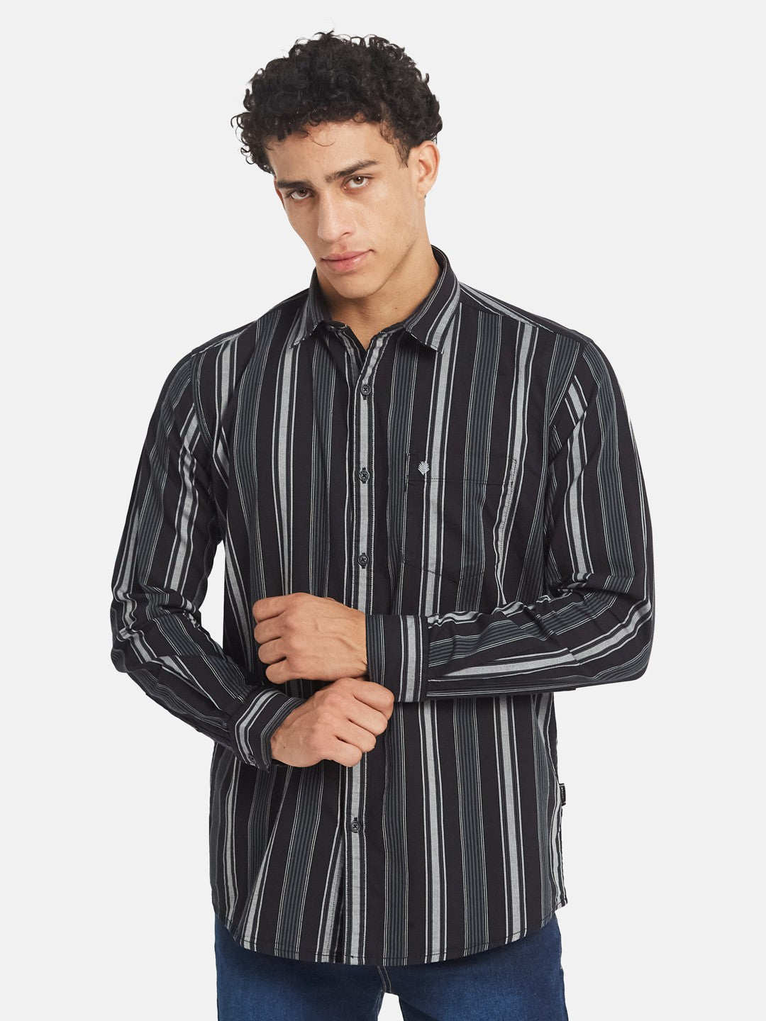 METTLE Men Vertical Striped Spread Collar Cotton Casual Shirt