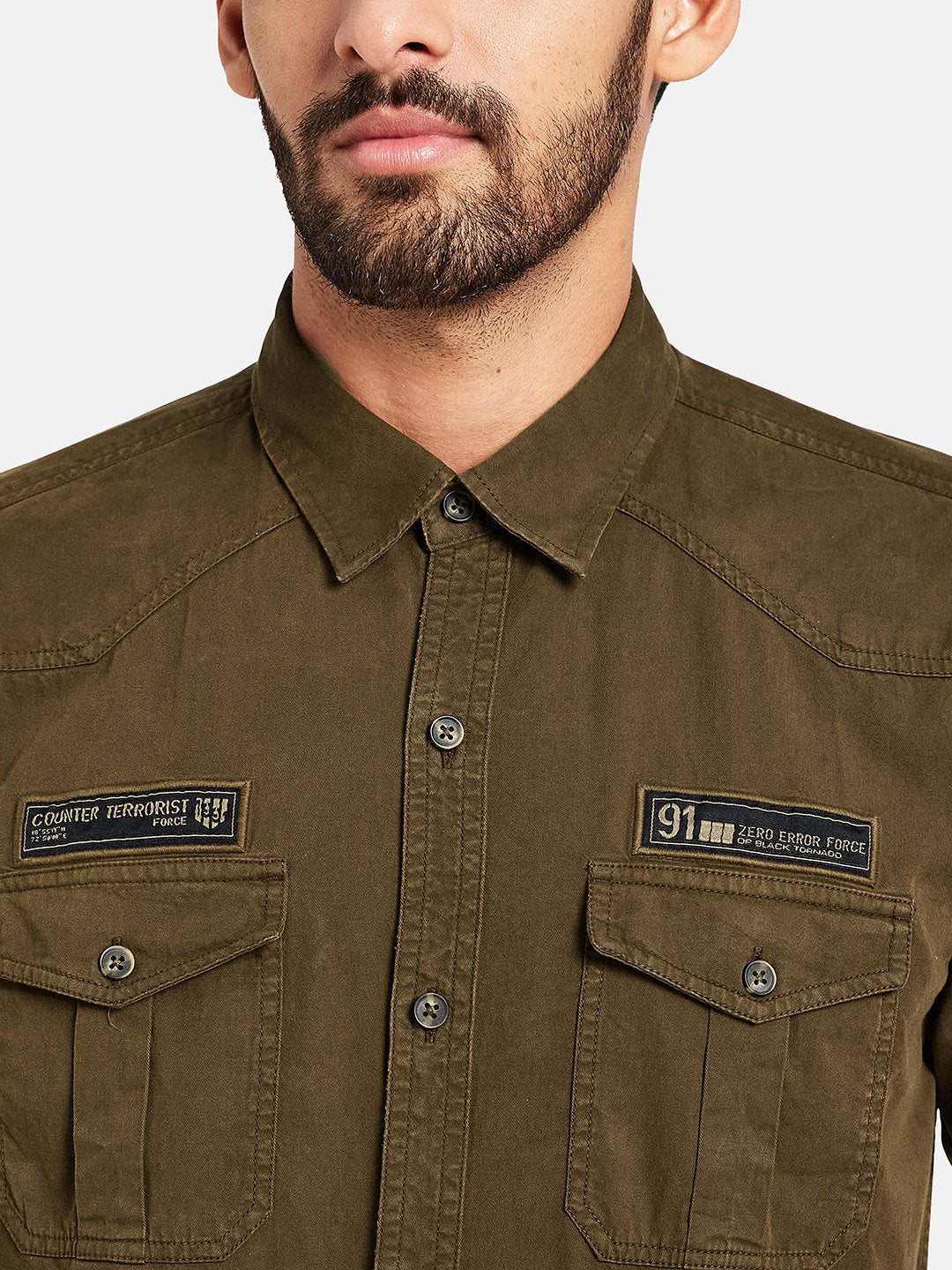 Mettle Spread Collar Cotton Casual Shirt