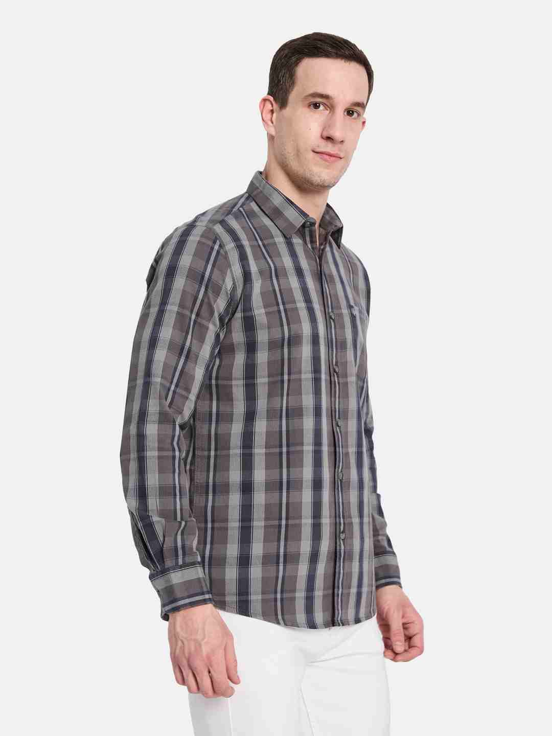 METTLE Men Multi Stripes Opaque Striped Casual Shirt