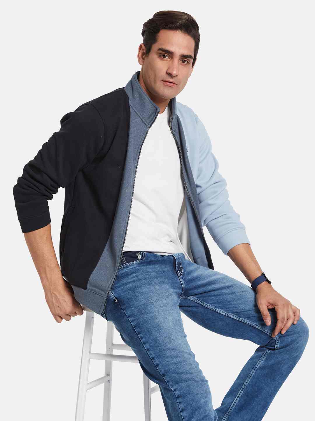 Octave Men Colourblocked Long Sleeves Sweatshirt