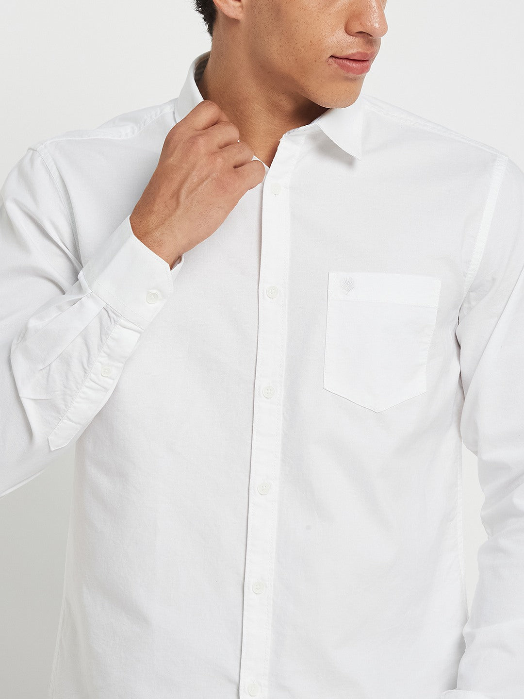 METTLE Men Solid Spread Collar Cotton Casual Shirt