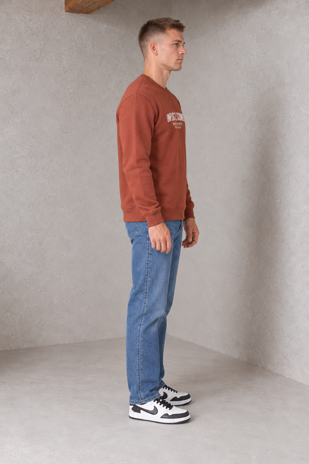 Men's Regular Fit Knitted Cotton Fleece Crew Neck Sweatshirt with Unplug 2 Connect Graphic Print – Rust