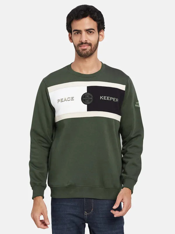 Octave Typography Printed Round Neck Fleece Pullover