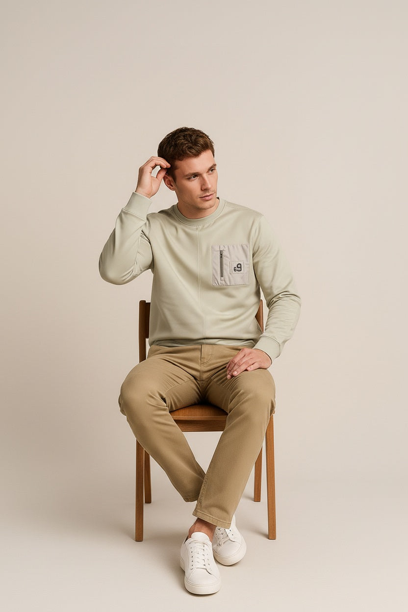 Men Colourblocked Sweatshirt