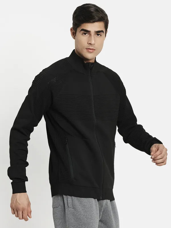 Men Black Solid Sweatshirt