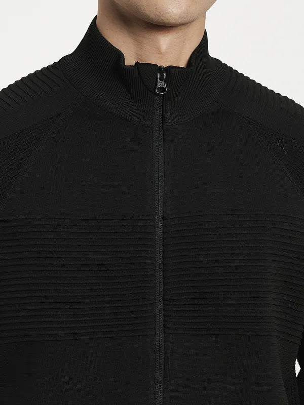 Men Black Solid Sweatshirt