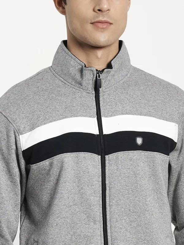 Men Grey Solid Tracksuits