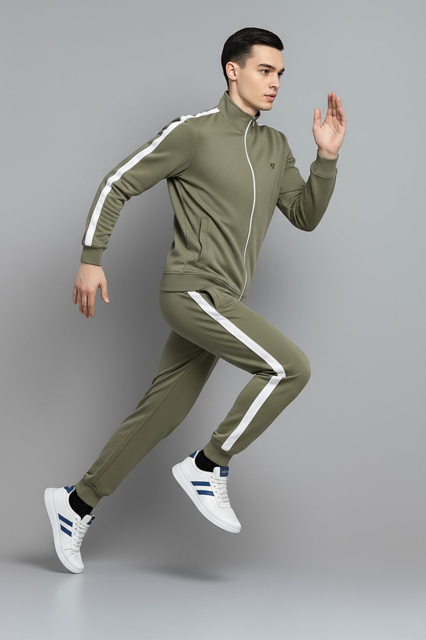 Men Mock Collar Mid-Rise Tracksuits