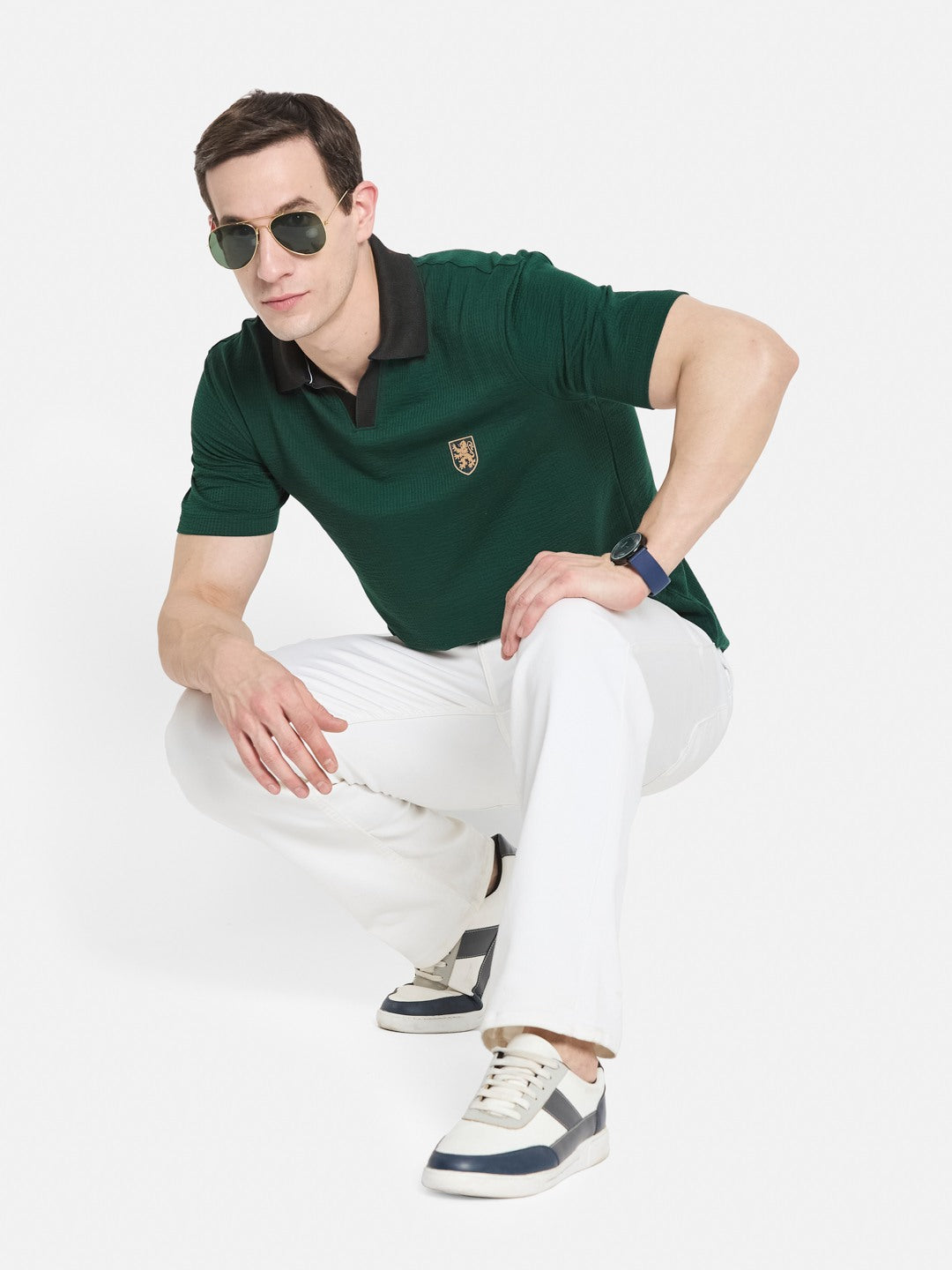 SOLID ROUND NECK SEER SUCKER T-SHIRT