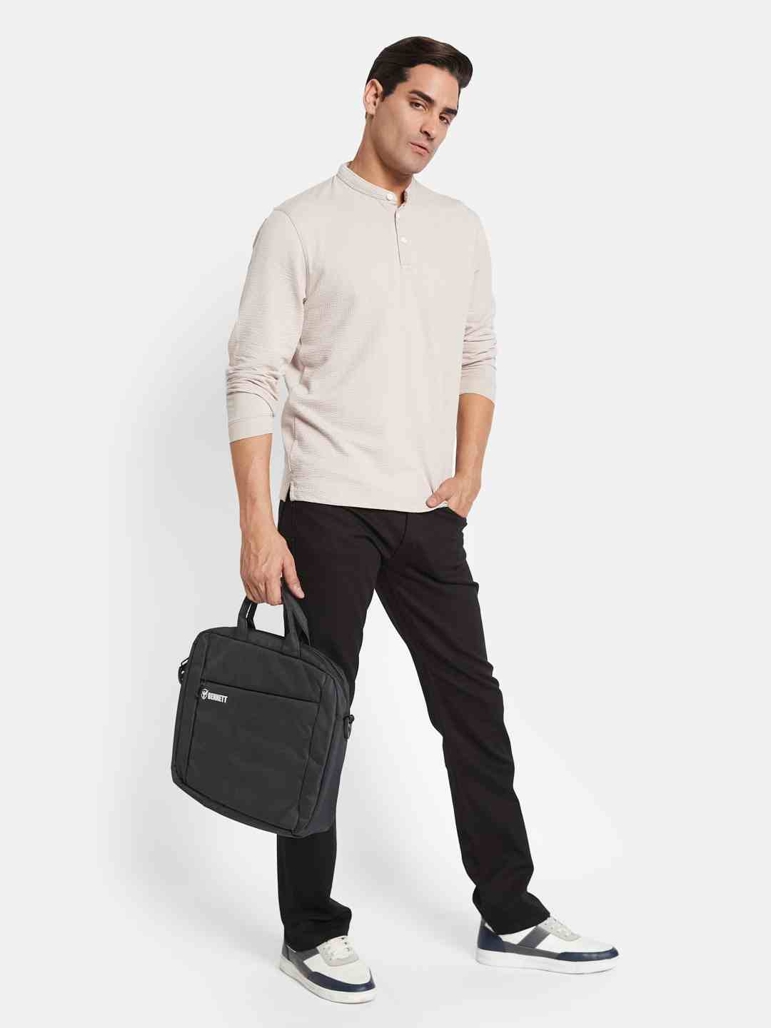METTLE Men Mandarin Collar T-shirt