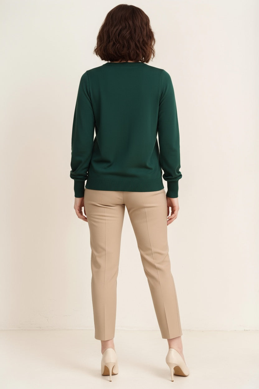 Women Cable Knit Solid Pullover Round Neck Sweater