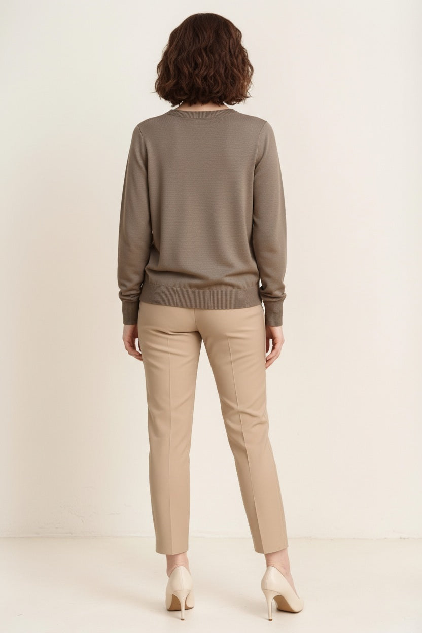 Women Cable Knit Solid Pullover Round Neck Sweater