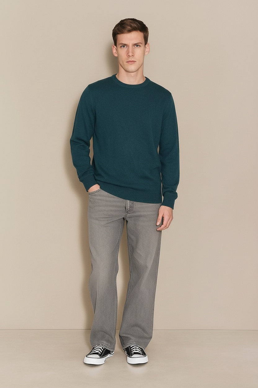 Men Solid Round Neck Sweater