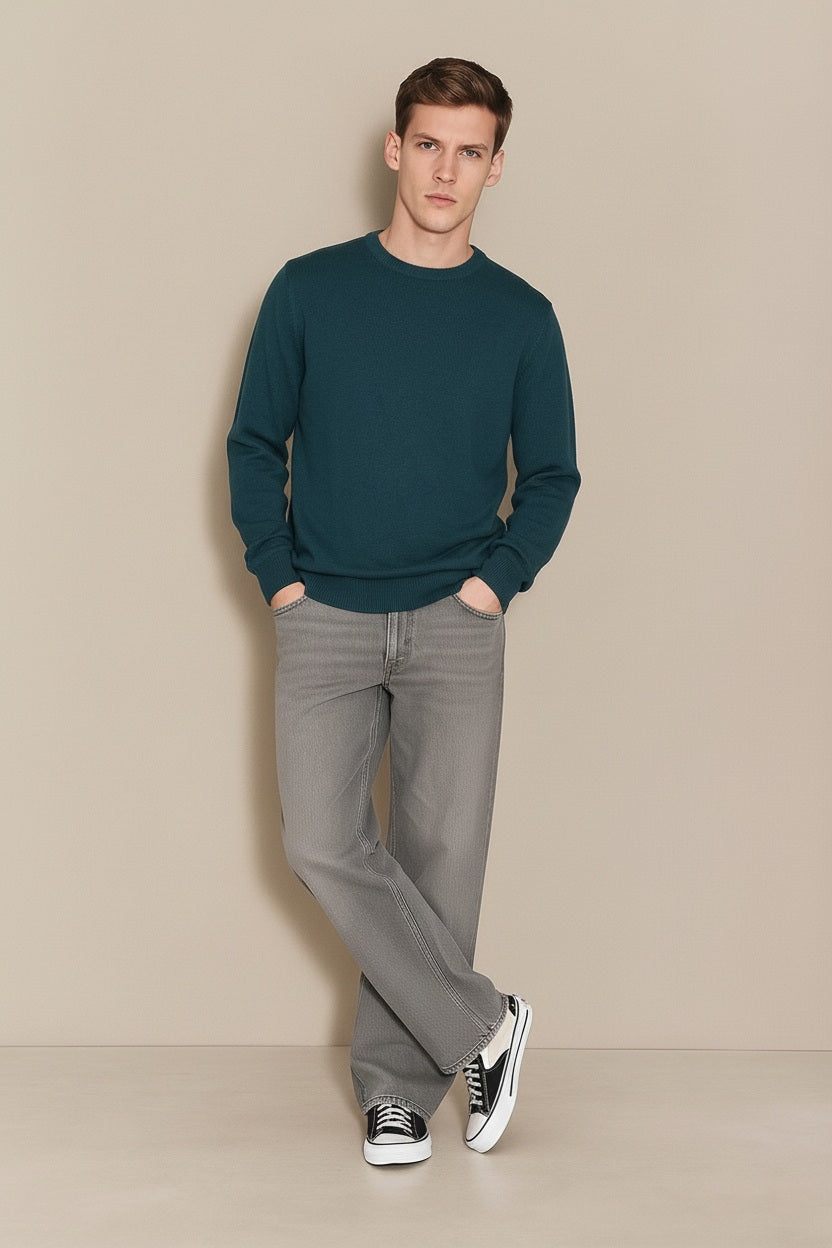 Men Solid Round Neck Sweater