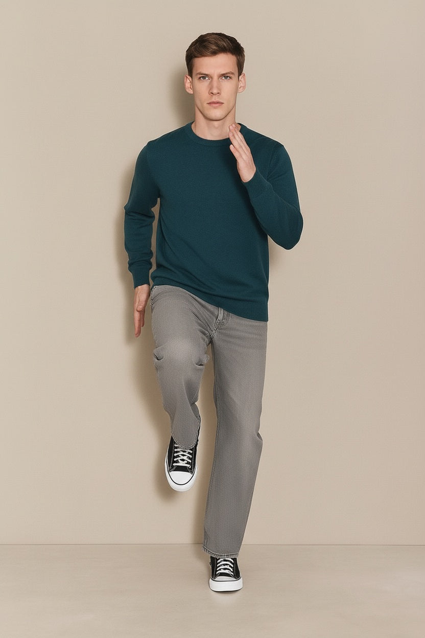 Men Solid Round Neck Sweater