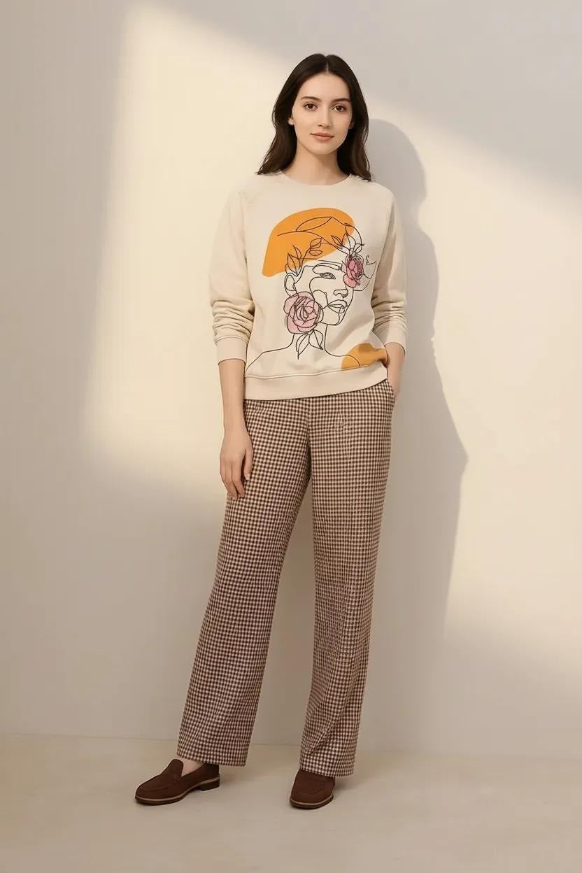 Women Graphic Round Neck Sweatshirt