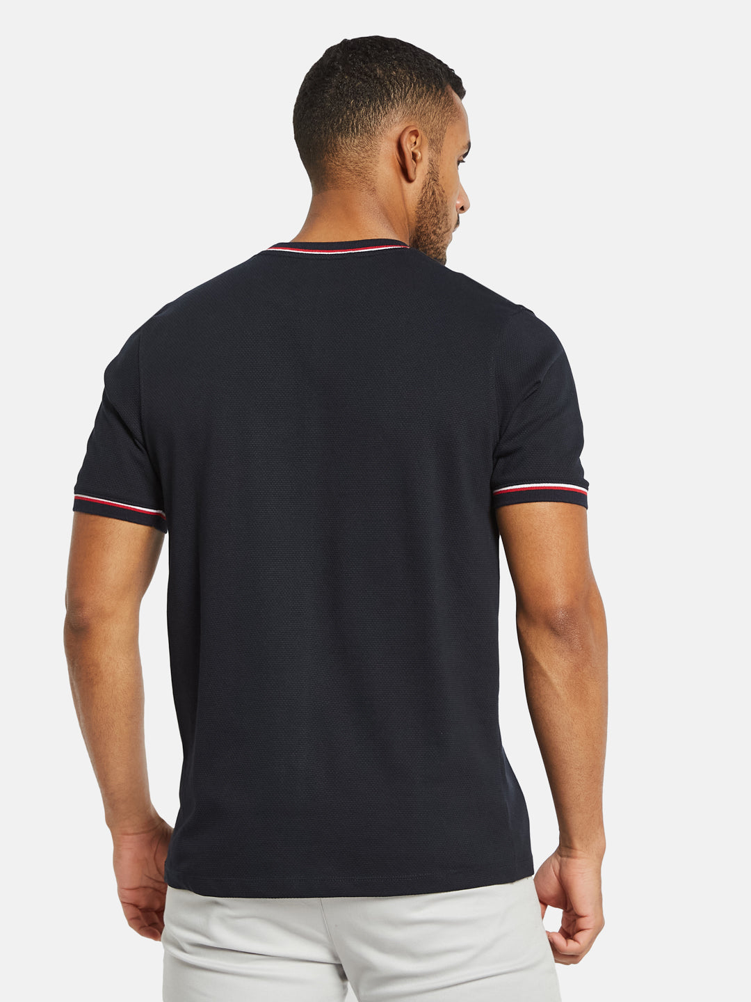 Octave Men T-shirt