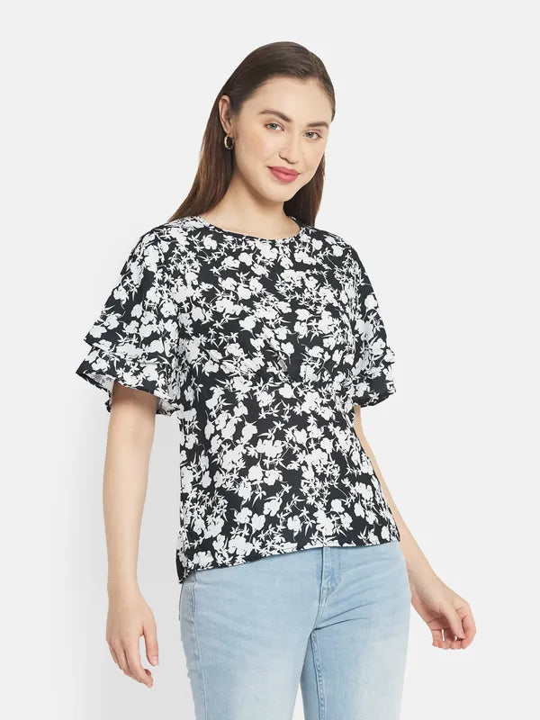 Women Black Tops