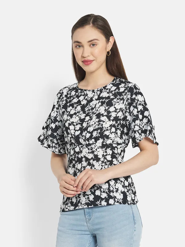 Women Black Tops