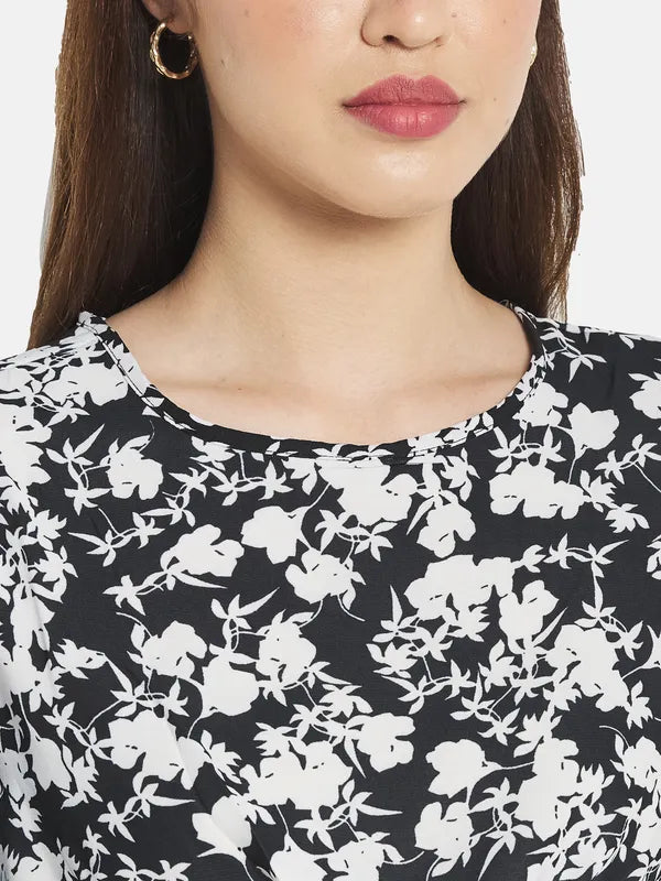 Women Black Tops