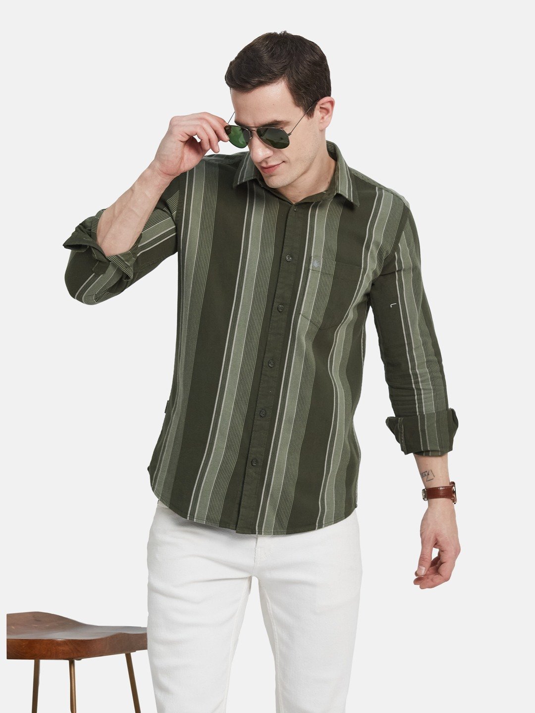 METTLE Men Spread Collar Vertical Striped Cotton Casual Shirt
