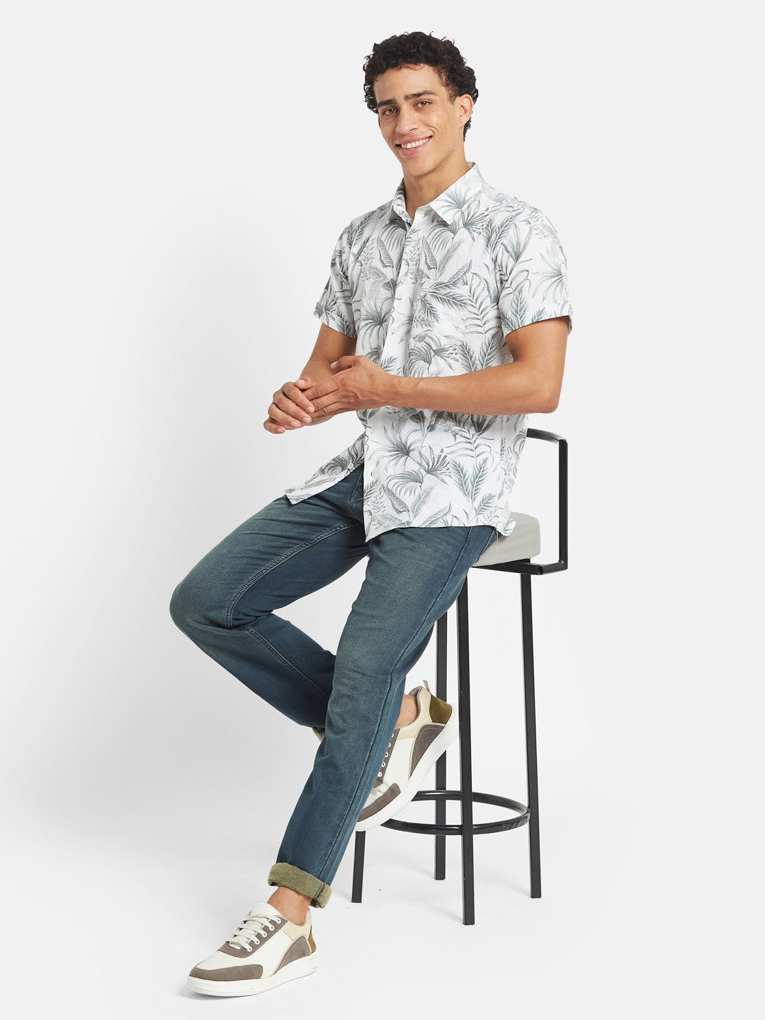 METTLE Floral Printed Short Sleeves Spread Collar Cotton Opaque Regular Fit Casual Shirt