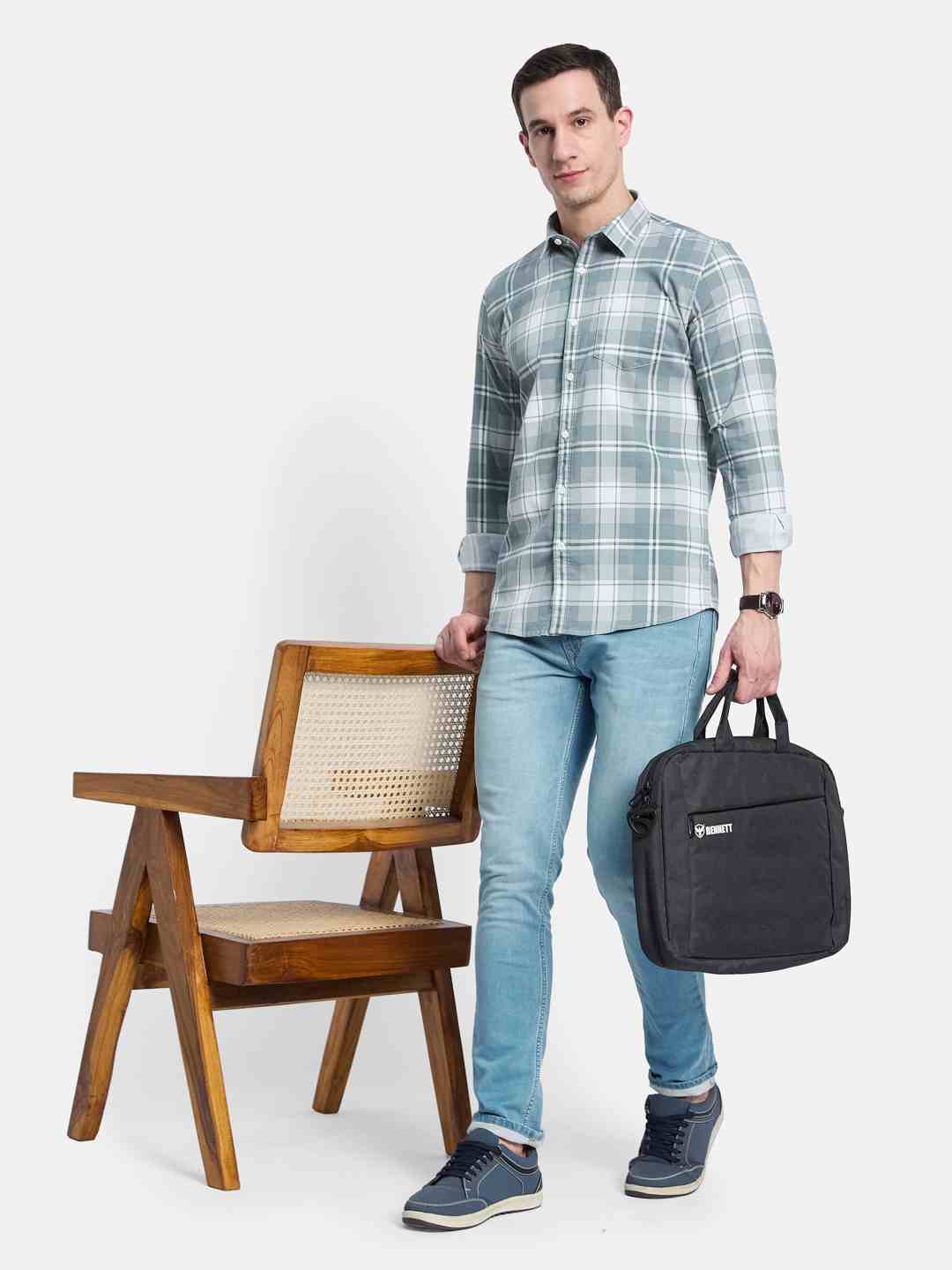 METTLE Men Opaque Checked Casual Shirt